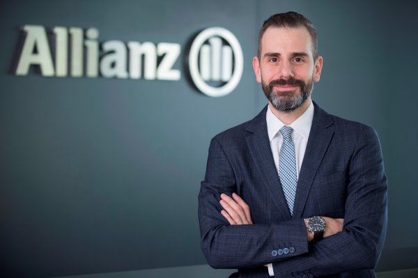 Allianz'dan müşterileri için TEV'e bağış