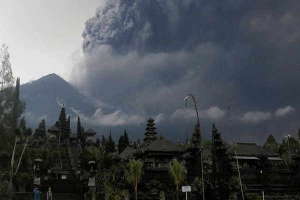 Bali'de yanardağ alarmı