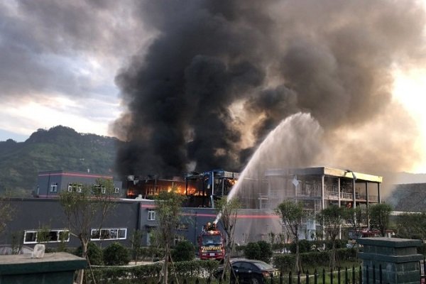 Çin'de gübre fabrikasında patlama: 44 kişi öldü