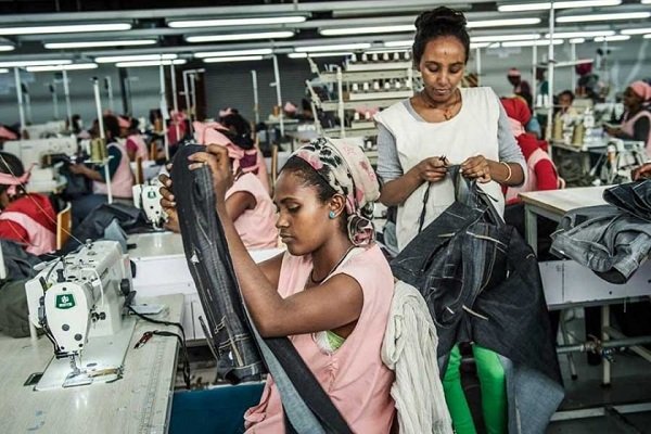 Dünyada en düşük maaşla çalışan tekstil çalışanları kimler