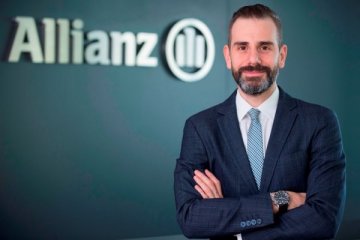 Allianz Türkiye’nin pazarlama ekibine ödül