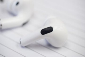Apple'dan yeni kablosuz kulaklık